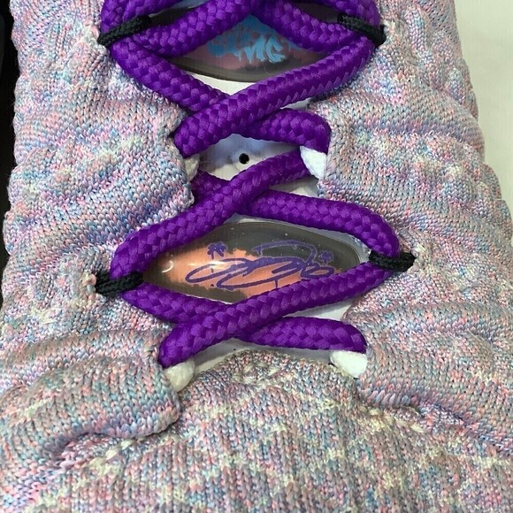 Nike LeBron 18 XVIII Purple Basketball Shoes Youth Size 6 - Picture 7 of 9